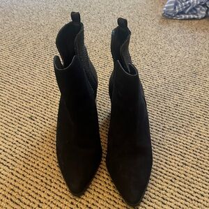 Kaanas Black Ankle Booties